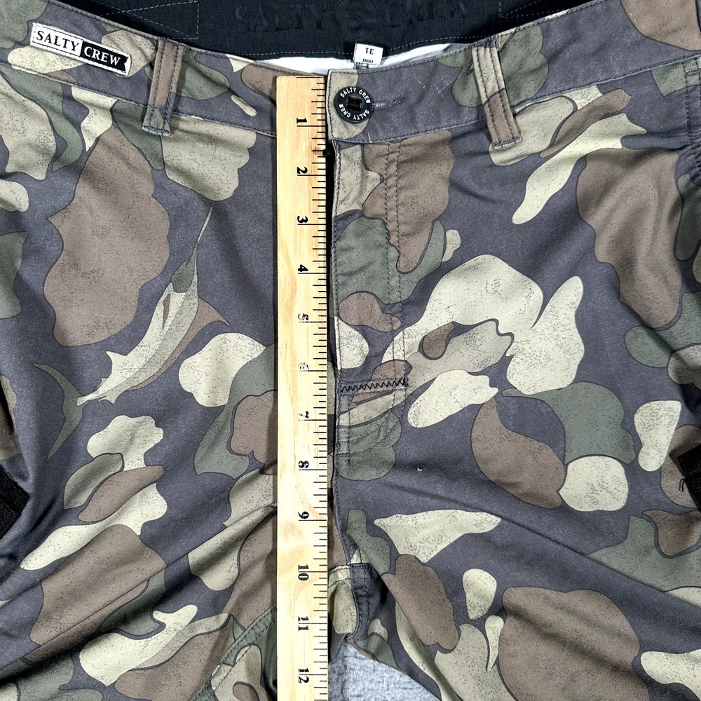 Salty Crew Shorts Mens 31 Green Hybrid Cargo Quick Dry Casual Preppy Fishing - Picture 10 of 15
